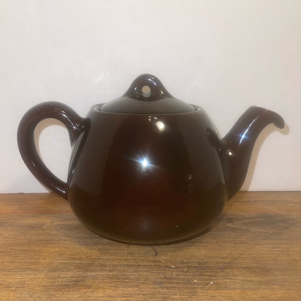 Vintage Royal Canadian Art Pottery Hamilton Canada Dripless Brown Teapot W/Lid